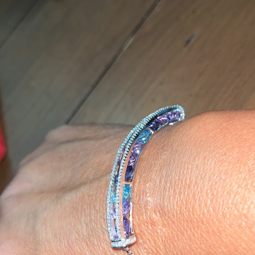Bracelet - Picture 2 of 6
